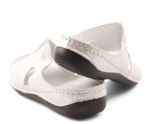 T.Sokolski L22-530 srebrne skórzane klapki T.Sokolski L22-530 srebrne skórzane klapki