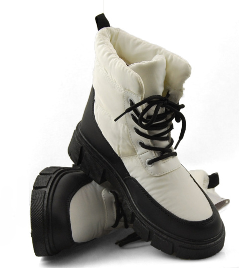 T.Sokolski Z23-389 białe śniegowce