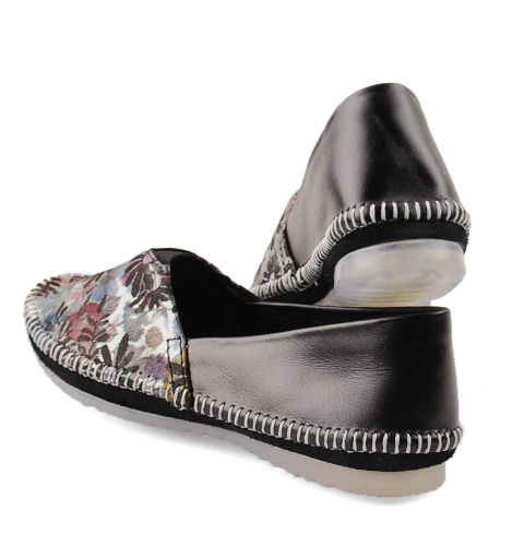 Maciejka T1930 czarne skórzane baleriny w kwiaty