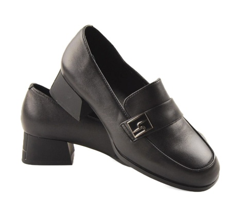 T.Sokkolski J25-191 czarne skórzane półbuty