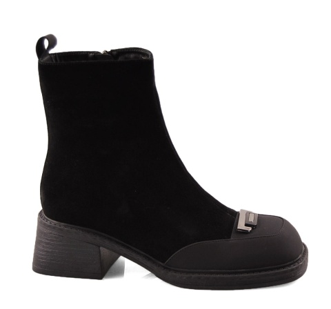 T.Sokolski Z25-126 czarne skórzane botki